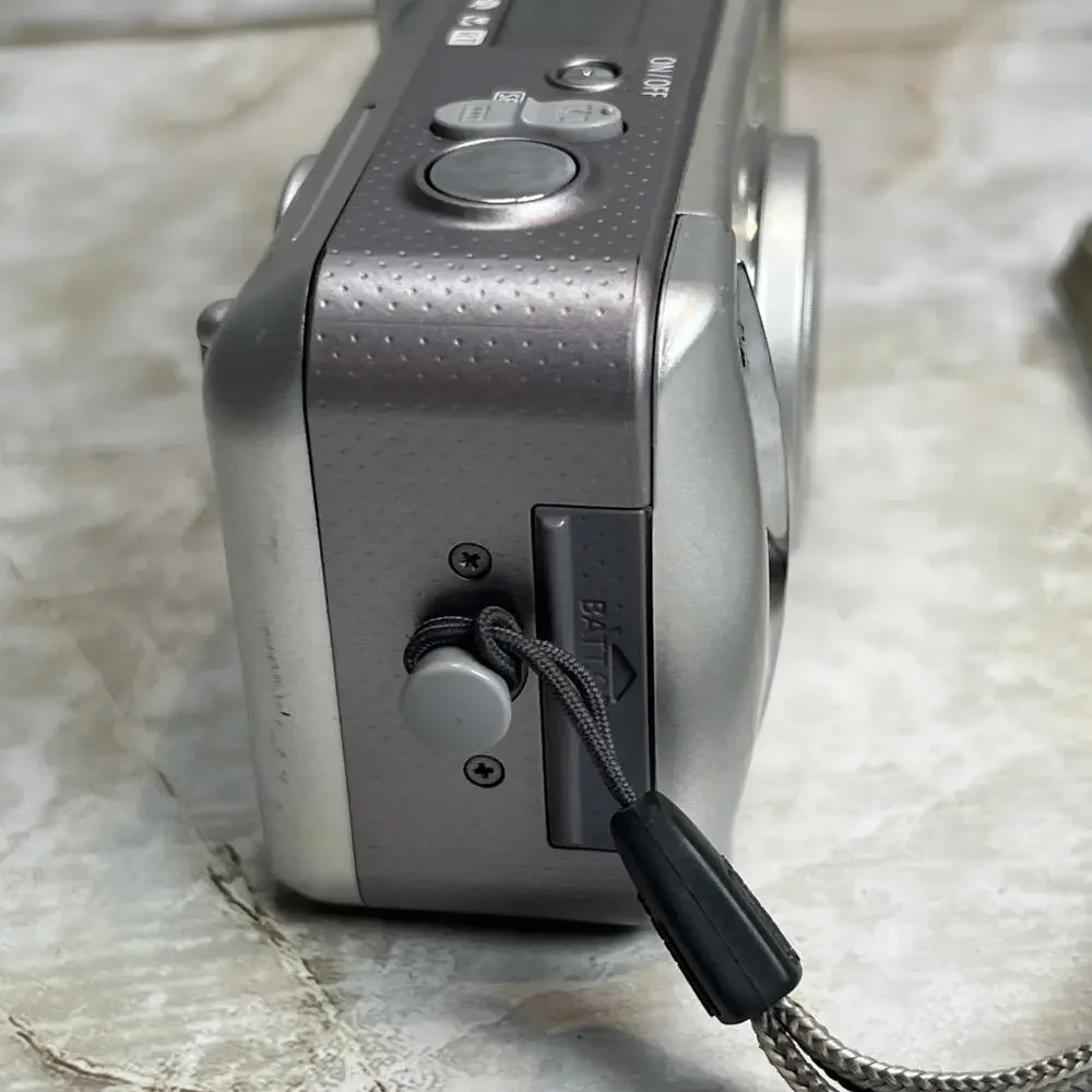 Canon Sure Shot 115u Date 35mm Film Camera Tested Working NO FILM or BATTERIES